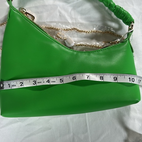 Urban Expressions NWT Green Braided Crossbody - Picture 5 of 6
